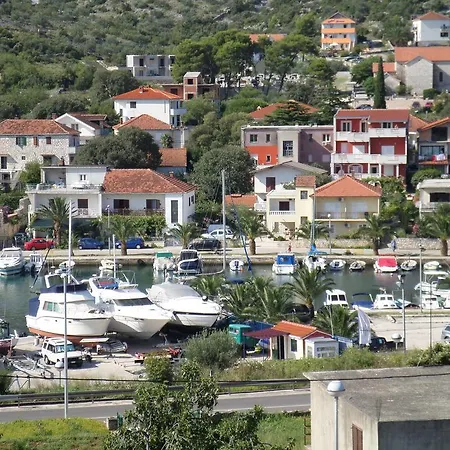 شقة Marineno *